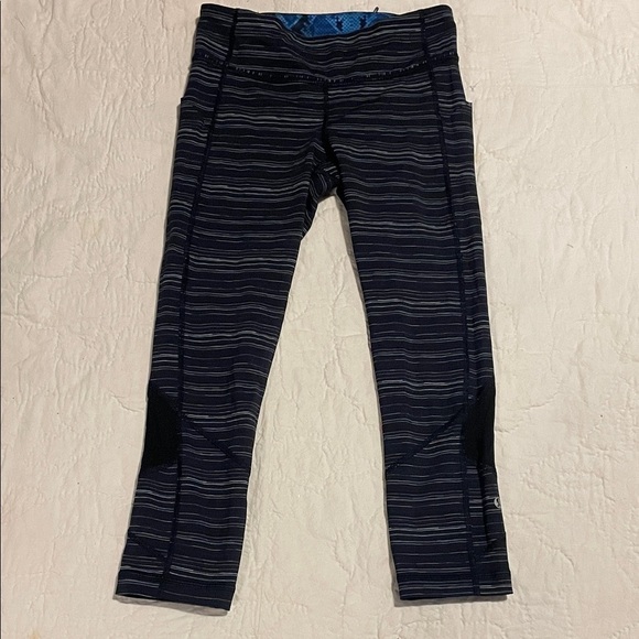 lululemon athletica Pants - Women's Lululemon tights size 6 and perfect condition
